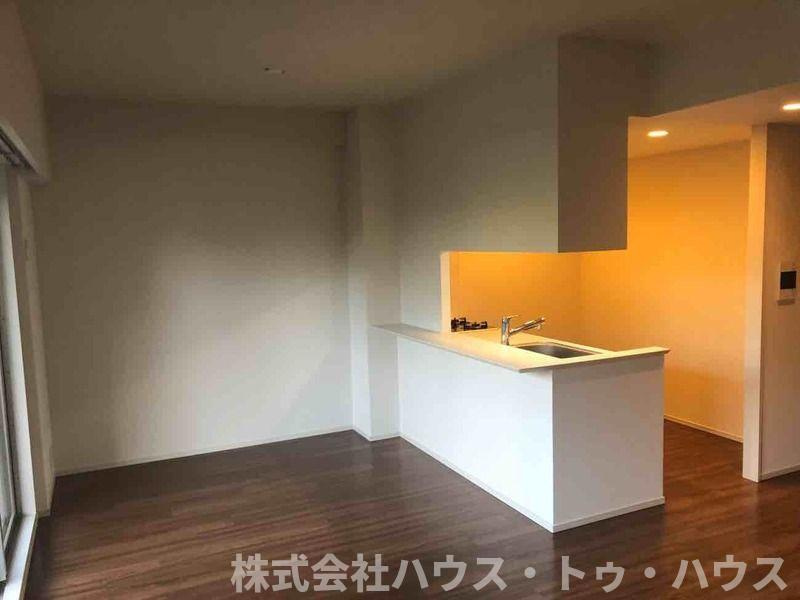 クレストフォルム柏サウスウイング の居間・リビング
