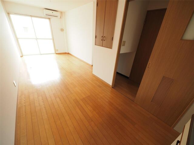 メイプルハウス桃木の居間・リビング