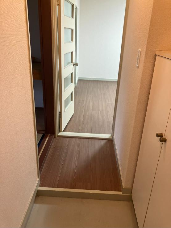 コーポリバティの玄関