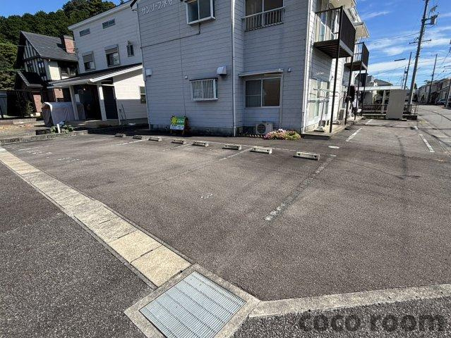 サンリーフ水守の駐車場
