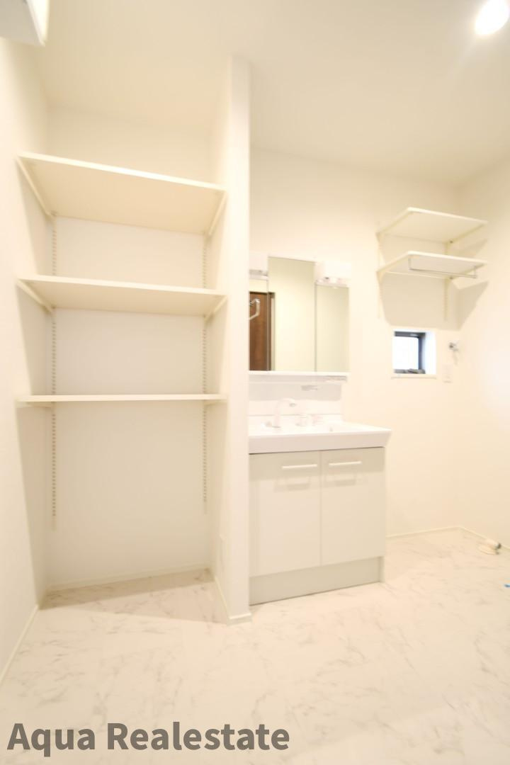 オール電化デザイナーズハウス高松市新田町建売⑤の洗面所|スペースが確保できる洗面所です　※同仕様の施工事例です。