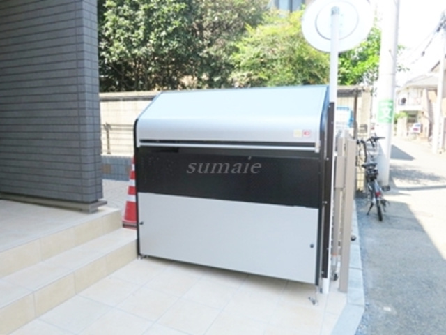 ROIのその他|敷地内ゴミ捨場です☆