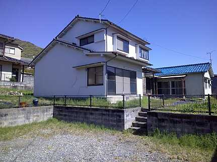 広島市安芸区中野３丁目の前面道路含む現地写真