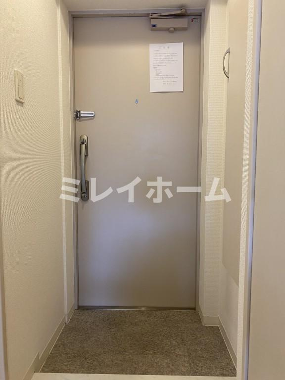 プライムコート不動前の玄関
