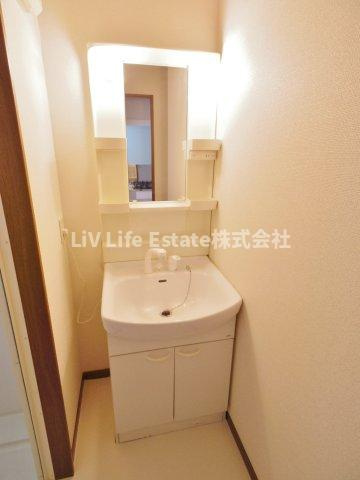 東村山市野口町３丁目のアパートの洗面所