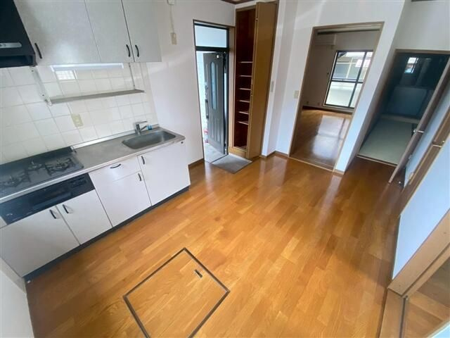 プレジャーハイム妙典の居間・リビング