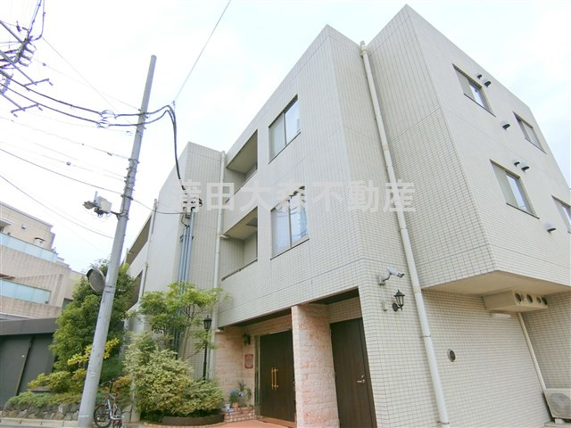 バレーヌ大森山王の外観|2008年2月築　RC鉄筋コンクリート造地上3階地下1階建て総戸数33戸
東京都大田区山王2丁目　JR京浜東北線大森駅徒歩7分、京急本線大森海岸駅徒歩15分、都営浅草線馬込駅徒歩15分