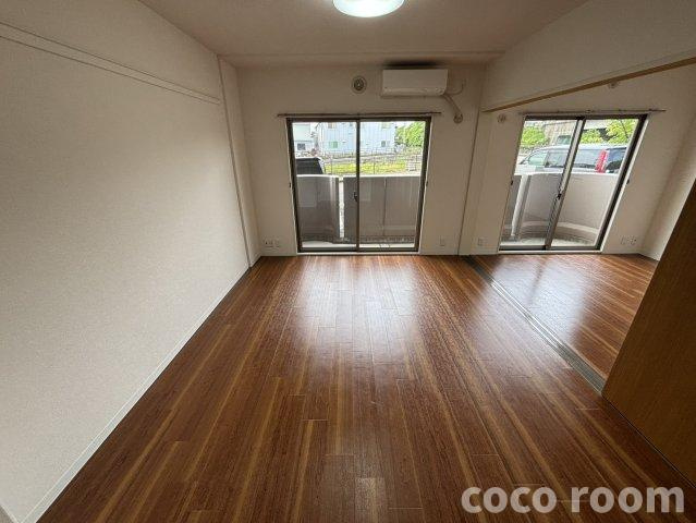 Ｅｓｔａｔｅ山王の居間・リビング