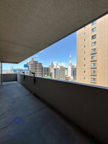 アンピール舞鶴のバルコニー|東側バルコニー