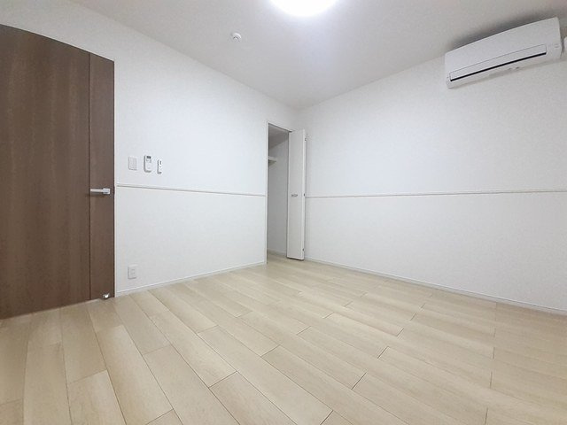 セプテットⅥの内装|明るい色調の室内です