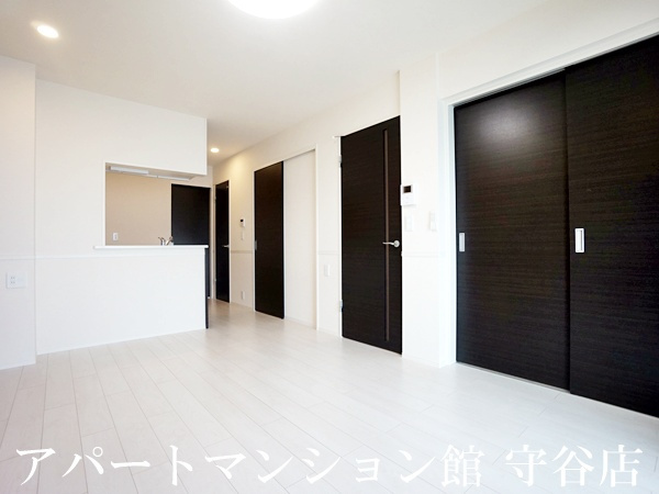 Last　Noteの居間・リビング|類似です