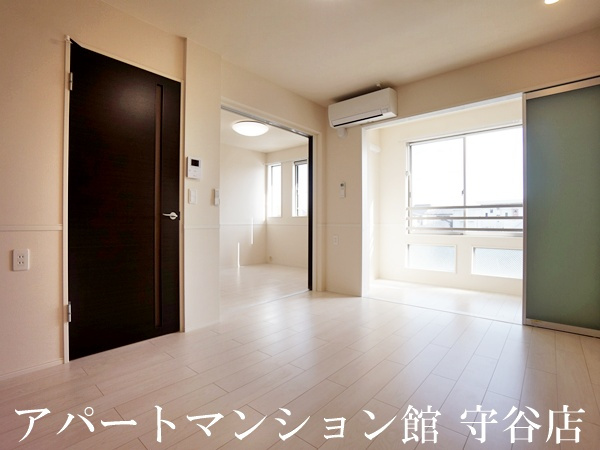 Last　Noteの居間・リビング|類似です