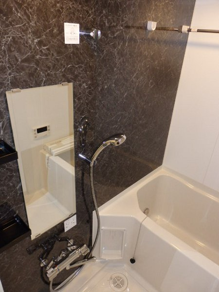 新品家具付きマンション府中町1(KaGood東京)の浴室