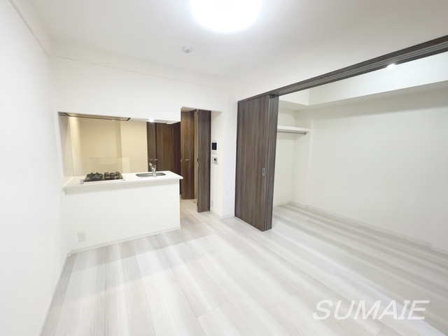 ベルシード王子神谷の居間・リビング|8.4帖のLDKです