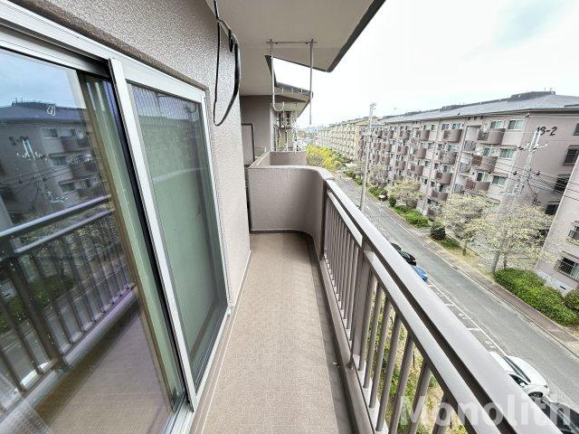 新檜尾台第2次住宅5号棟のバルコニー