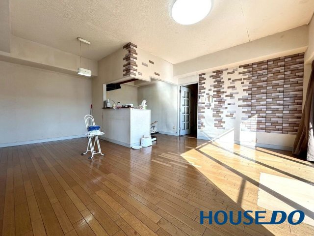 シーザーパレス山の手１の居間・リビング