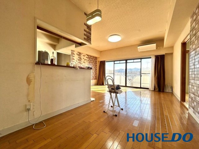 シーザーパレス山の手１の居間・リビング