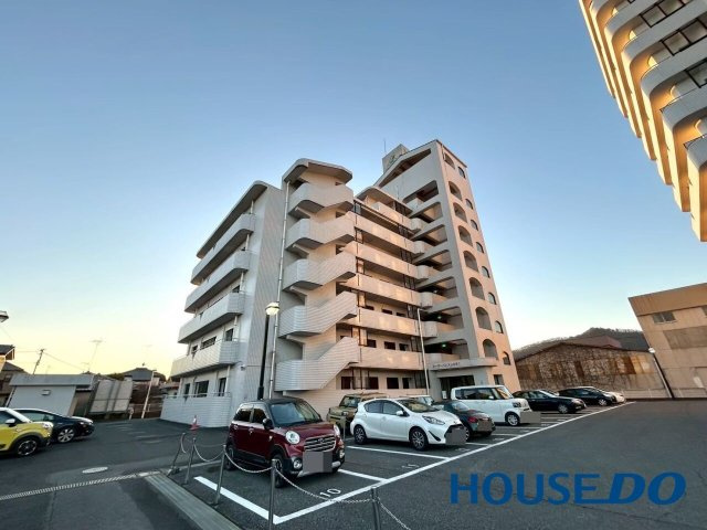 シーザーパレス山の手１の外観