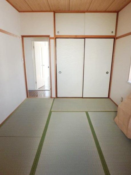 エスポワール壱番館の和室