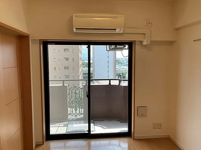 横浜市神奈川区東神奈川２丁目の賃貸マンションの寝室|落ち着いた雰囲気の洋室♪