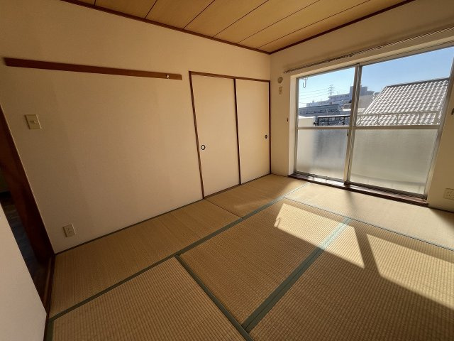 サンマーブルの和室|6帖和室※反転間取りの３０１号室のお写真です