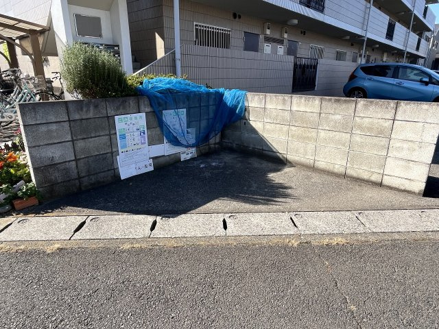 サンマーブルのその他共用部分|ゴミ集積所※反転間取りの３０１号室のお写真です