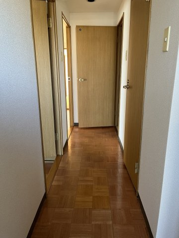 サンマーブルの玄関|※反転間取りの３０１号室のお写真です