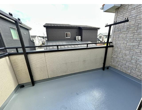 野田市桜の里2丁目　中古戸建　平成30年築のバルコニー