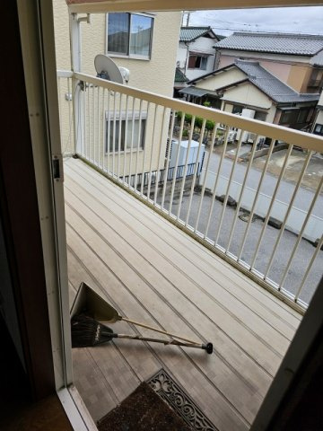 敷地約80坪　両面道路で隣が公園の店舗付き住宅のバルコニー|バルコニーは２ヶ所ありますよ