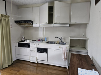 【キッチン】 | 敷地約80坪　両面道路で隣が公園の店舗付き住宅