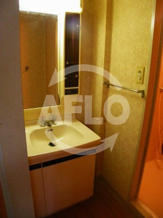 グラン・ヴァレの独立洗面台|グラン・ヴァレ　洗面台