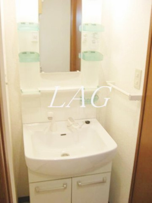 【洗面所】 | サン・セレーノ | 独立洗面台です。