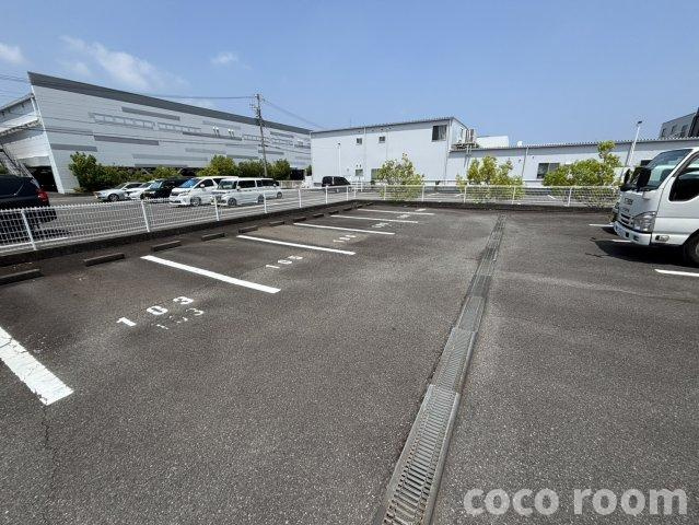 ｅｐｉの駐車場