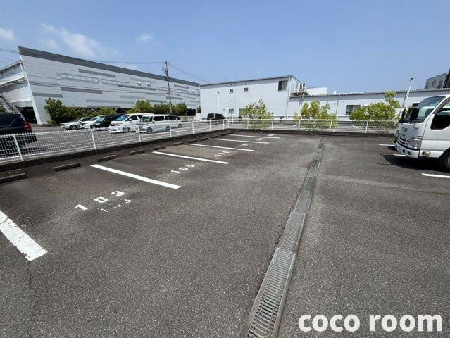ｅｐｉの駐車場