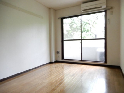 【居間・リビング】 | ※同一仕様・別号室の参考写真