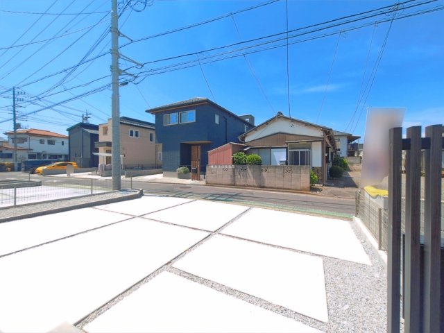富士見市上沢２丁目の新築一戸建の駐車場
