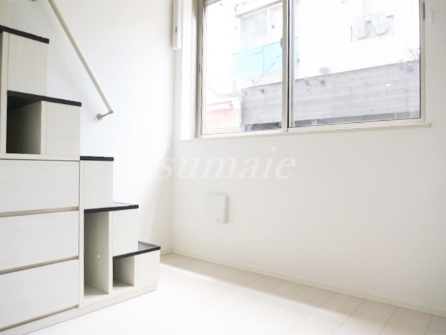 ソレイユ上十条の居間・リビング|明るいお部屋です☆