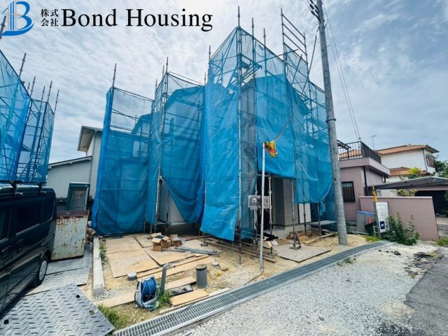 現地モデル即内覧可　魚住町西岡1594番　全4棟　D号棟の前面道路含む現地写真