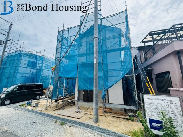 現地モデル即内覧可　魚住町西岡1594番　全4棟　D号棟の駐車場
