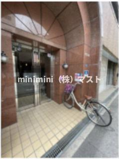 明星館のエントランス