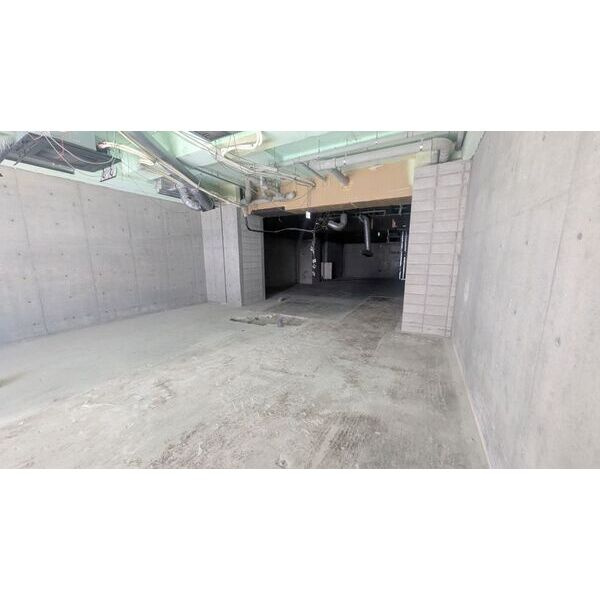 Blancasa久屋大通の駐車場