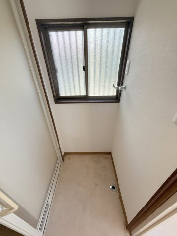 【洗面所】 | 福田７丁目戸建て | 脱衣所、洗濯機置き場