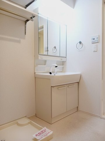 フェリステージ　Ⅰの洗面所|忙しい朝には欠かせない洗面所です