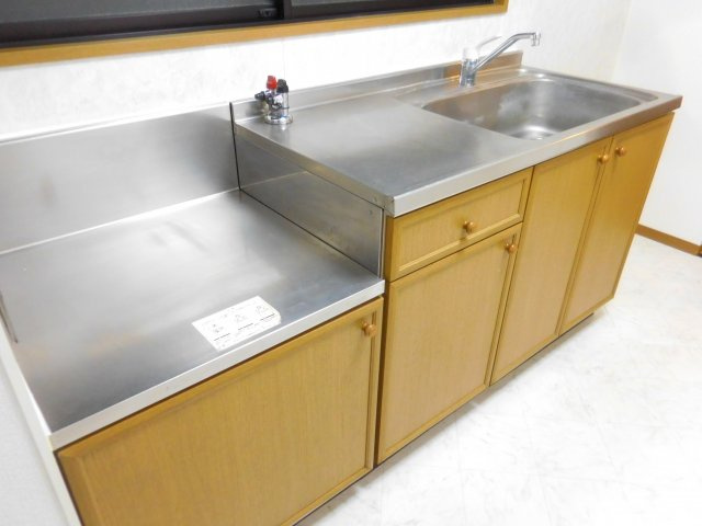 クレベール登のキッチン