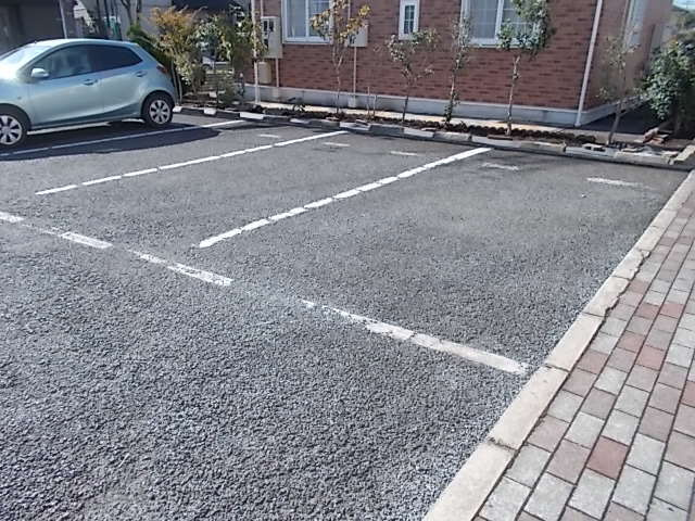メゾン　セルシオの駐車場|駐車場