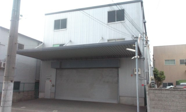 東大阪市衣摺2丁目貸倉庫165万円