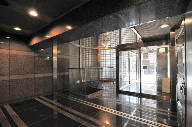 フォーラムイン・東京のロビー