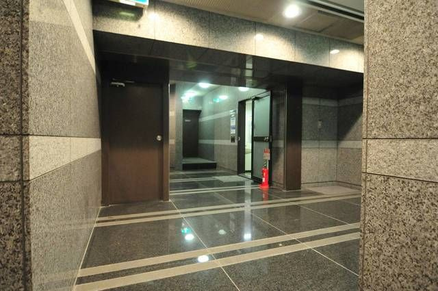 フォーラムイン・東京のロビー