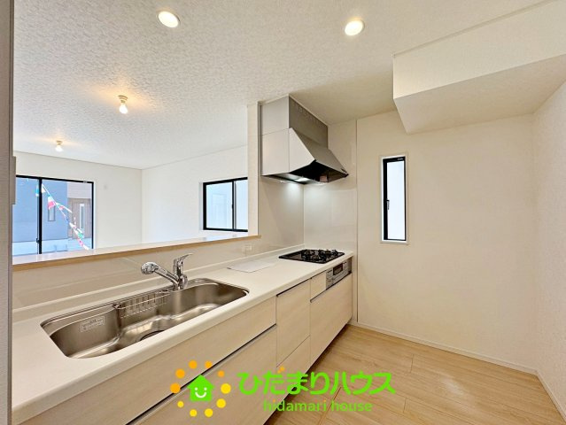 宮代町百間第8Ⅱ期　新築一戸建て　12　クレイドルガーデンのキッチン