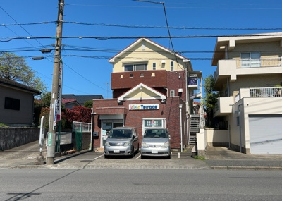 【外観】 | パームⅡ | 土地の前の道路に消火栓が設置されていることがあります。この場合、道路交通法第45条第1項により、駐車禁止の場所が指定されています。そのため、車庫などの駐車スペースをつくることができない場合があります。
